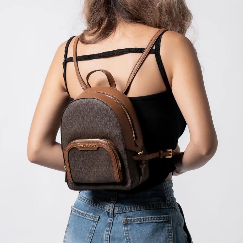 NWT Michael Kors XS Mini Jaycee Convertible Backpack - Picture 2 of 9